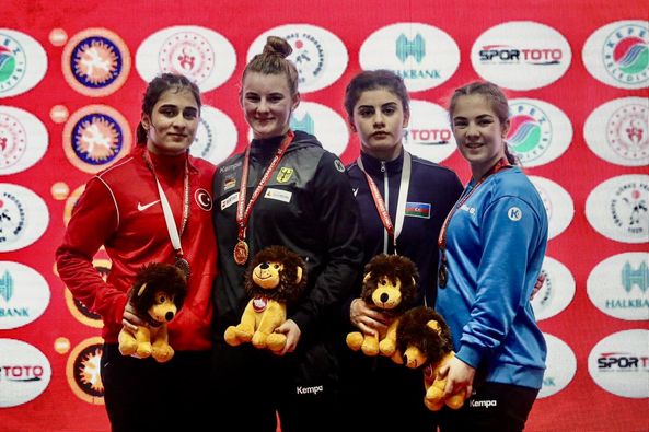 Belediye İskilip Spor Kulübü Sporcusu Özdenur Özmez Gümüş Madalya Kazandı post thumbnail image