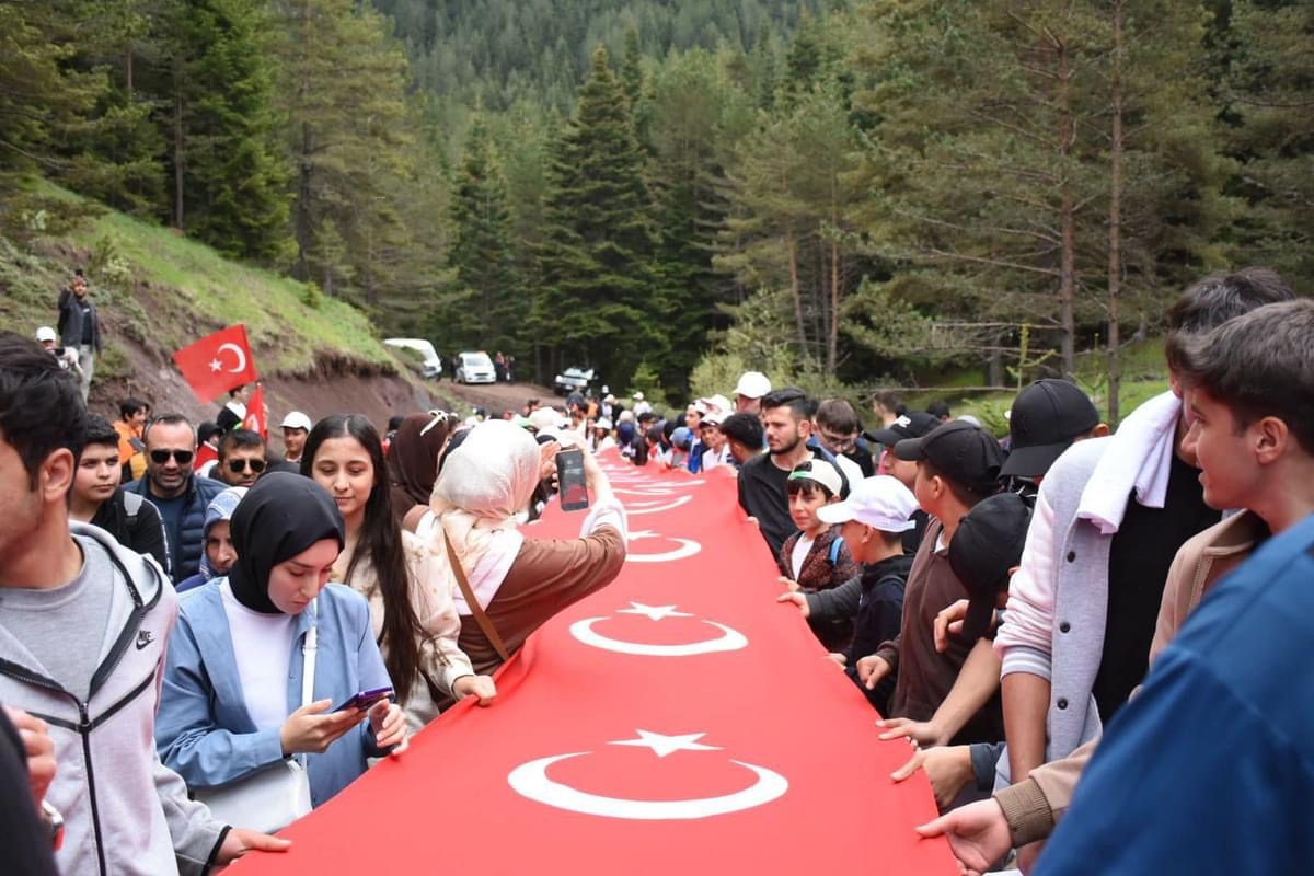 GENÇLERLE YAYLA ŞENLİĞİ post thumbnail image