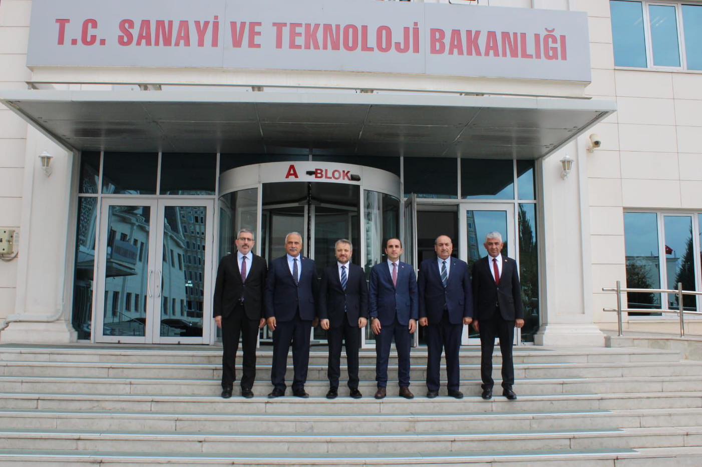 BAKAN YARDIMCISI ZEKERİYA COŞTU’YA ZİYARET post thumbnail image