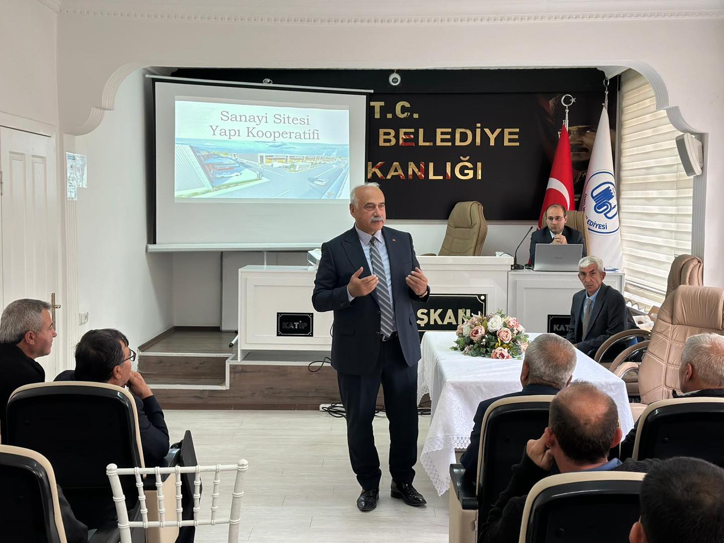 SANAYİ SİTEMİZE YENİ İŞ YERLERİ KAZANDIRMA ÇALIŞMALARI SÜRÜYOR post thumbnail image