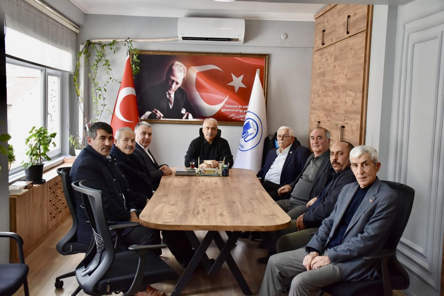 İskilip Ziraat Odası’ndan, Belediye Başkanımız İsmail Çizikci’ye Ziyaret post thumbnail image