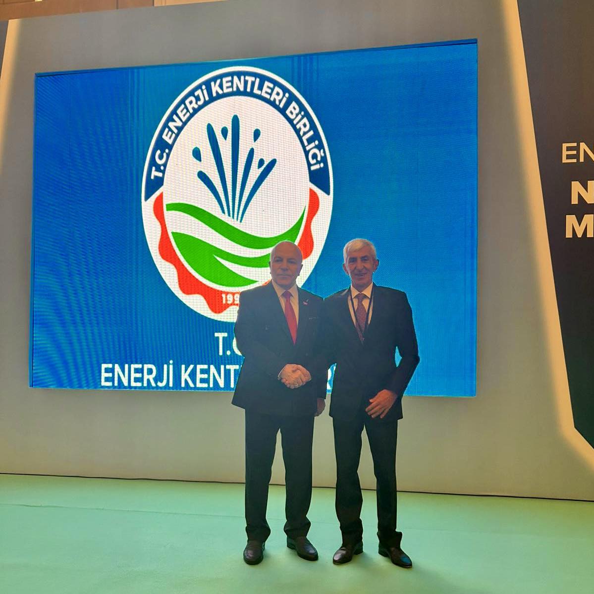  post thumbnail image