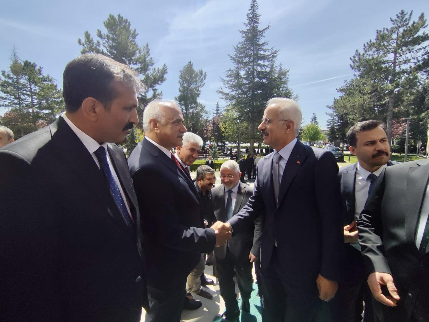 Başkanımız Sayın İsmail Çizikci, Ulaştırma ve Altyapı Bakanımız Sayın Abdulkadir Uraloğlu ile Görüştü post thumbnail image
